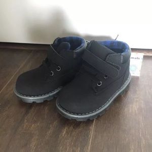 NEW Garanimals Toddler Size 6 - Boy Boots - Black